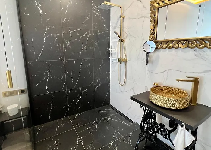 Appartement Golden At Erzsebet Bridge Budapest