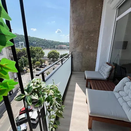 Appartement Golden At Erzsebet Bridge *